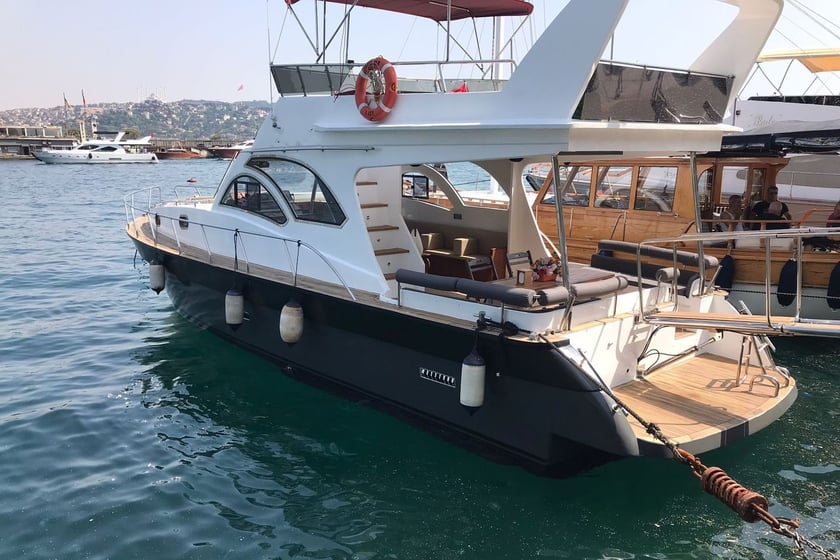 Kurucesme Yacht à moteur   Invités 10  14 m Numéro de l'annonce: #12862 4