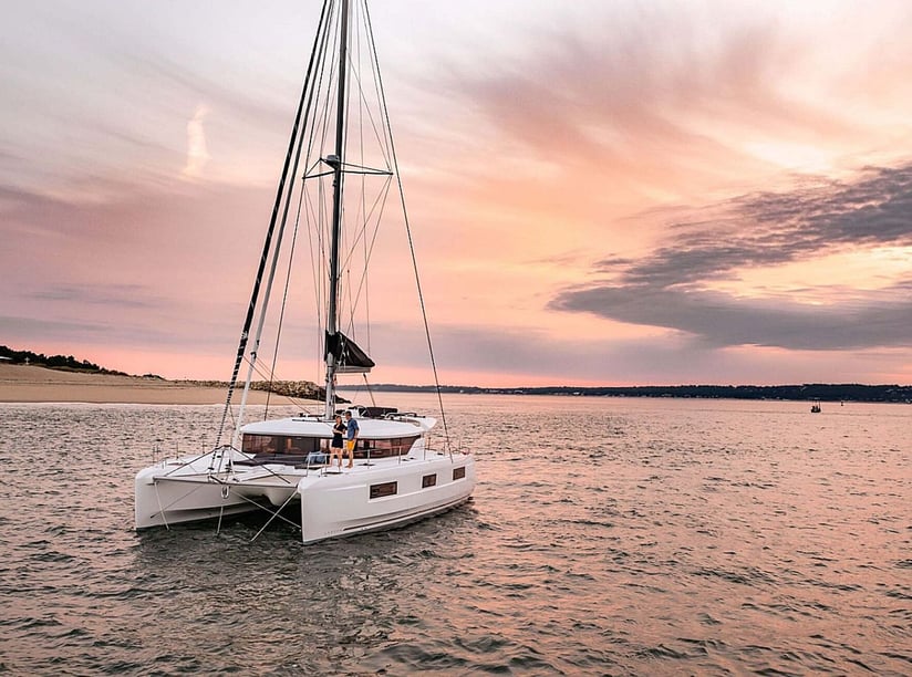 Marmaris Catamaran 4 cabin 8 berths 8 guests 46 ft Listing Number: #12887 2