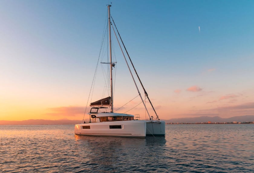 Gocek Catamaran 3 cabin 8 berths 8 guests 12 m Listing Number: #12991