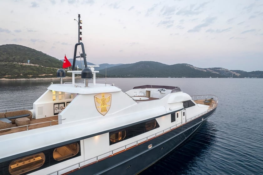 St Lucia - Castries Motor Yacht 5 cabin 17 berths 50 guests 50 m Listing Number: #13042 5