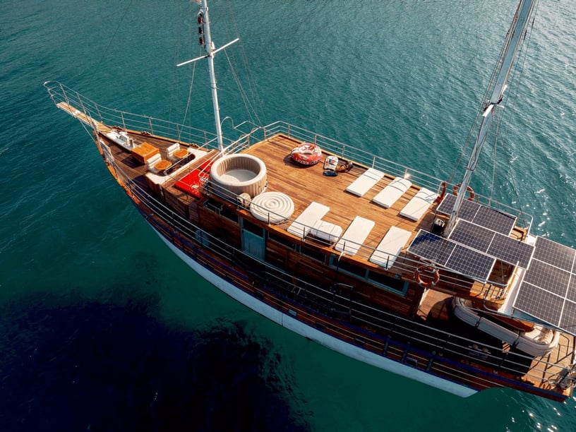 Gesplitst Gulet 4 cabin 8 berths 8 guests 22.86 m Listing Number: #13066 4