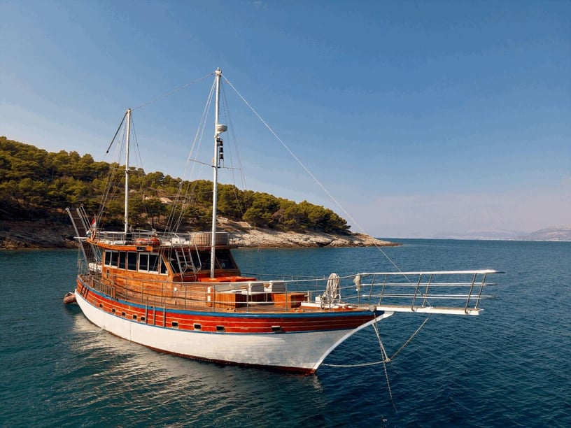 Gesplitst Gulet 4 cabin 8 berths 8 guests 22.86 m Listing Number: #13066