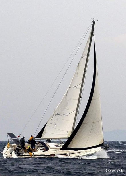 Izmir Segelboot 3 Kabine 6 Liegeplätze 6 Gäste 13 m Nummer des Inserats: #13174