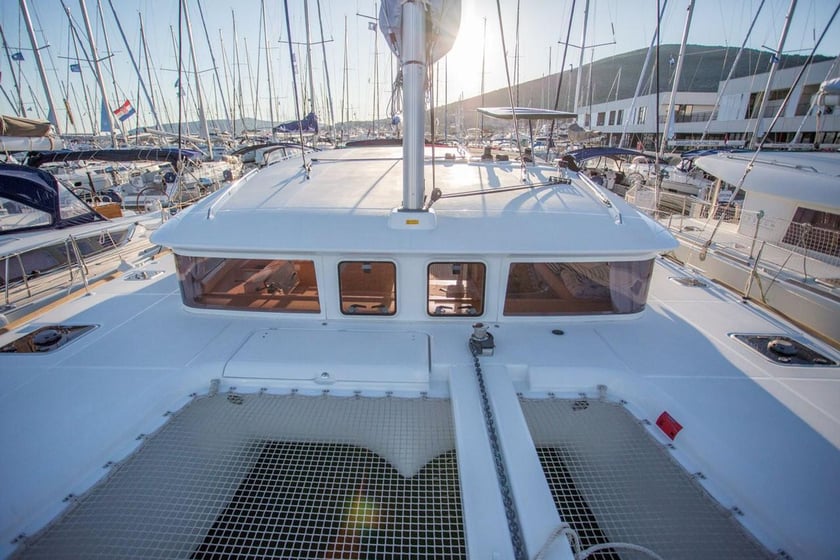 Bodrum Catamarano cabina 4  cuccette 8  8  ospiti 11.97 m Numero dell'inserzione: #13180 2