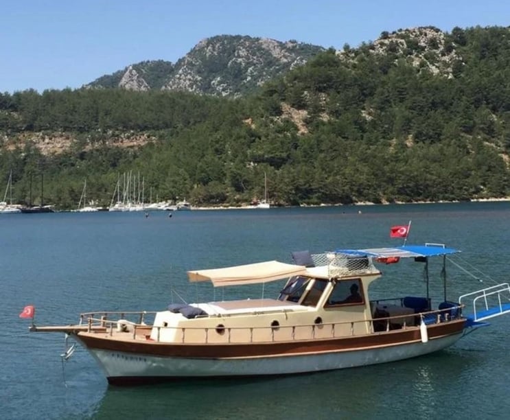 Orhaniye Gulet   10 guests 11.5 m Listing Number: #13190 2