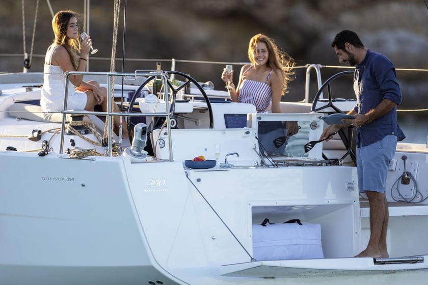 Marmaris Yelkenli 3 kabin Konaklama 6 kişi Seyir 6 kişi 11.93 m İlan No: #13260 5