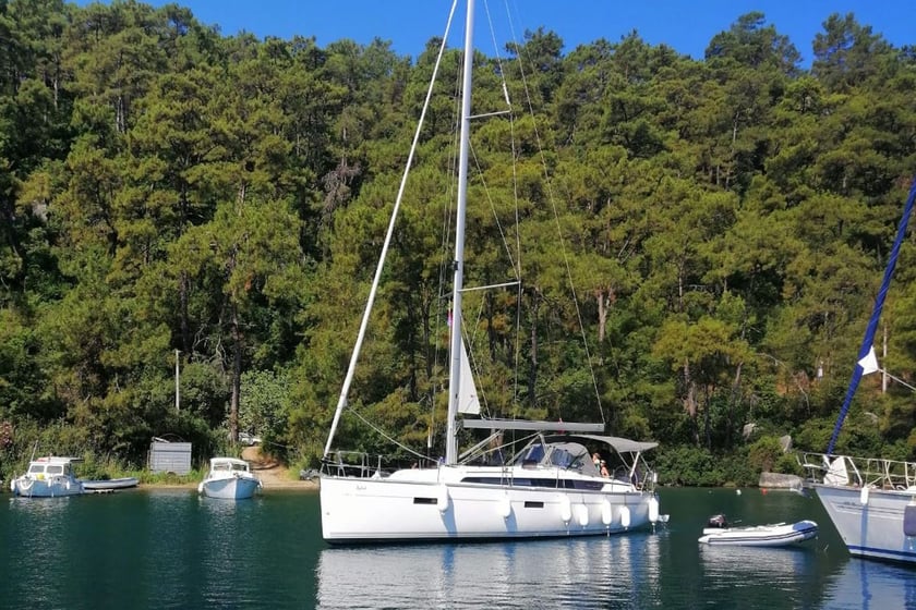 Datca Sailboat 2 cabin 4 berths 4 guests 37 ft Listing Number: #13323