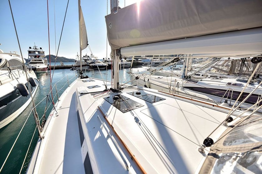 Fethiye Sailboat 5 cabin 11 berths 11 guests 15.55 m Listing Number: #5557 2