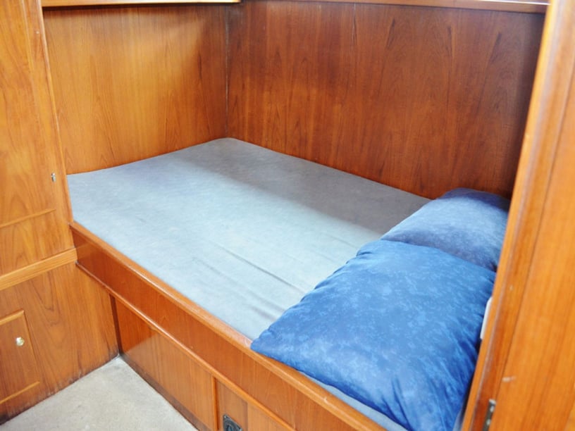 Drachten Motorboot Cabine 4  8  slaapplaatsen 8  gasten 13.2 m Lijstnummer: #6175 4