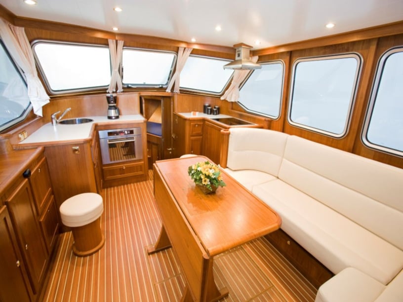 Drachten Bateau à moteur Cabine 3  Couchettes 6  Invités 6  12.9 m Numéro de l'annonce: #6176 5