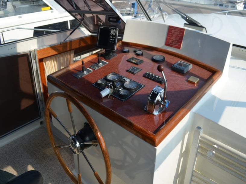 Woudsend Motorboot Cabine 3  8  slaapplaatsen 8  gasten 12.8 m Lijstnummer: #6188 5