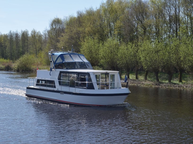 Drachten Motorboot 2 Kabine 4 Liegeplätze 4 Gäste 10.5 m Nummer des Inserats: #6222 3