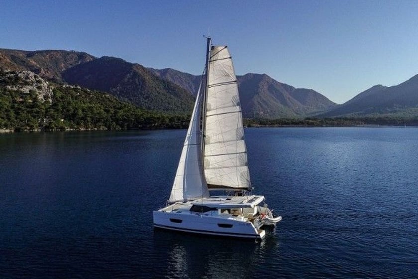 Marmaris Katamaran 3 kabin Konaklama 8 kişi Seyir 8 kişi 11.73 m İlan No: #8166 2