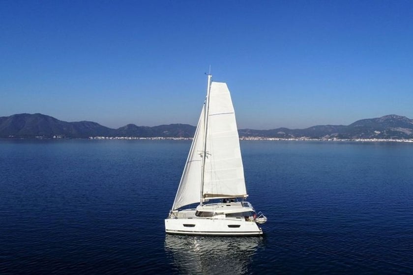 Marmaris Catamaran Cabine 3  Couchettes 8  Invités 8  11.73 m Numéro de l'annonce: #8166 2