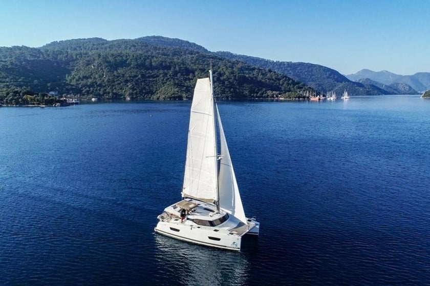 Marmaris Katamaran 3 kabin Konaklama 8 kişi Seyir 8 kişi 11.73 m İlan No: #8166 3