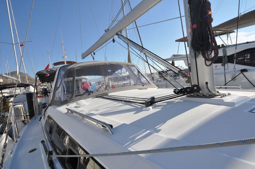 Bodrum Segelboot 3 Kabine 6 Liegeplätze 6 Gäste 12.43 m Nummer des Inserats: #8745 4