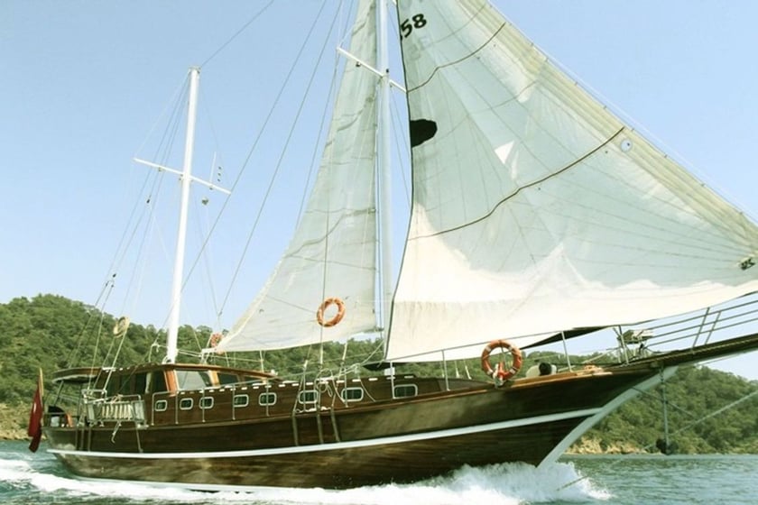 Gocek Gulet Cabine 4  Couchettes 8  Invités 8  21 m Numéro de l'annonce: #8777