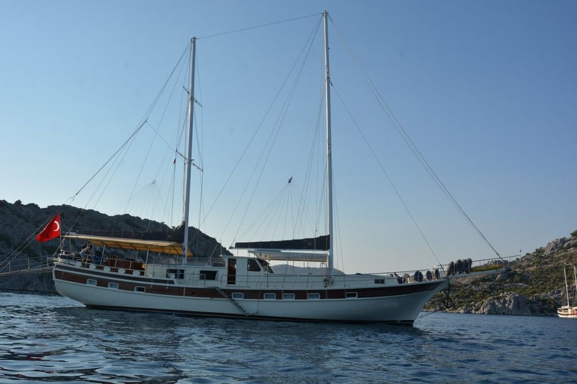 Bozburun Gulet 8 kabin Konaklama 16 kişi Seyir 16 kişi 28 m İlan No: #8876 3