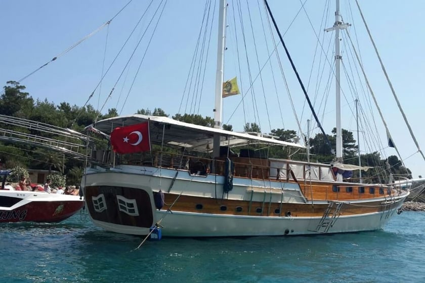 Kemer Gulet 6 kabin Konaklama 12 kişi Seyir 12 kişi 24 m İlan No: #8905 2