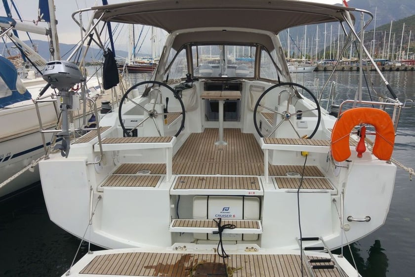 Fethiye Sailboat 3 cabin 6 berths 6 guests 11.51 m Listing Number: #8940 2