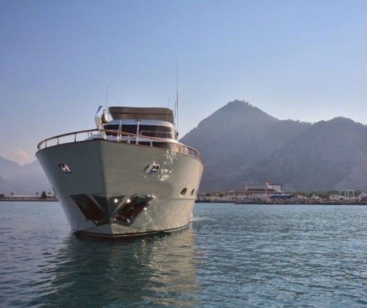 Kemer Yacht a motore cabina 6  cuccette 6  6  ospiti 30 m Numero dell'inserzione: #8993 4