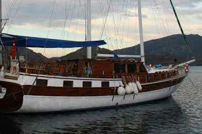 Selimiye Gulet 5 cabin 10 berths 10 guests 24 m Listing Number: #9008 2