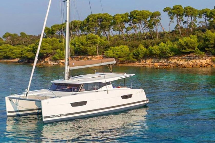 Marmaris Catamaran 4 cabin 10 berths 10 guests 11.73 m Listing Number: #9123 5