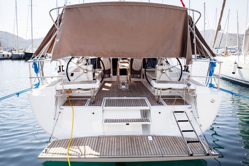 Fethiye Sailboat 3 cabin 6 berths 6 guests 12.43 m Listing Number: #9172 2