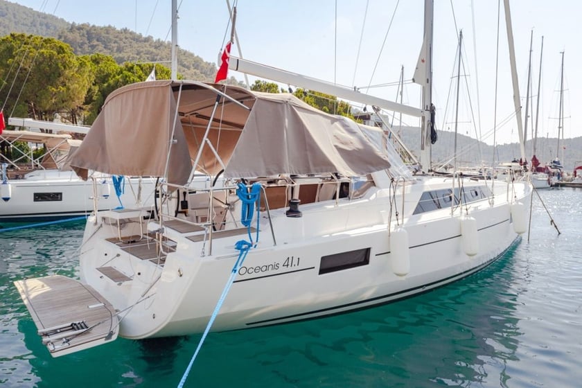 Fethiye Sailboat 3 cabin 6 berths 6 guests 12.43 m Listing Number: #9172 4