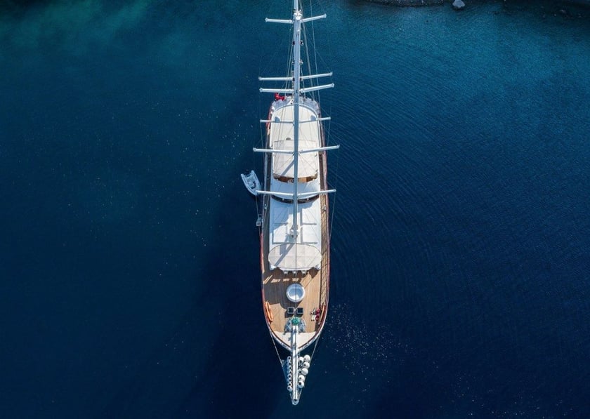 Marmaris Gulet 8 kabin Konaklama 16 kişi Seyir 16 kişi 42 m İlan No: #9200 3