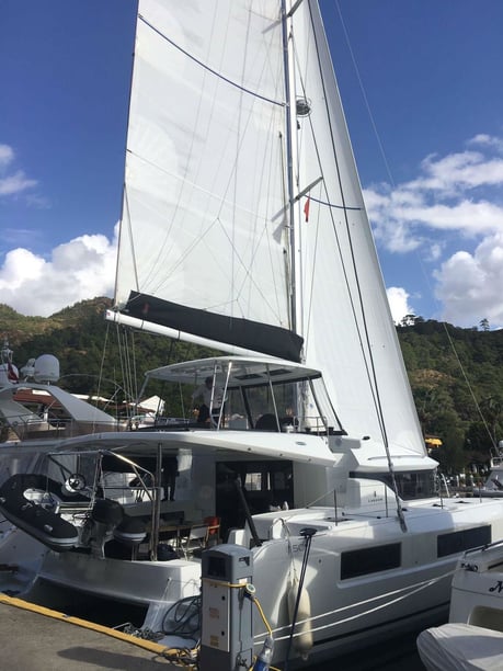 Marmaris Catamaran 3 cabin 6 berths 6 guests 50 ft Listing Number: #9240 3