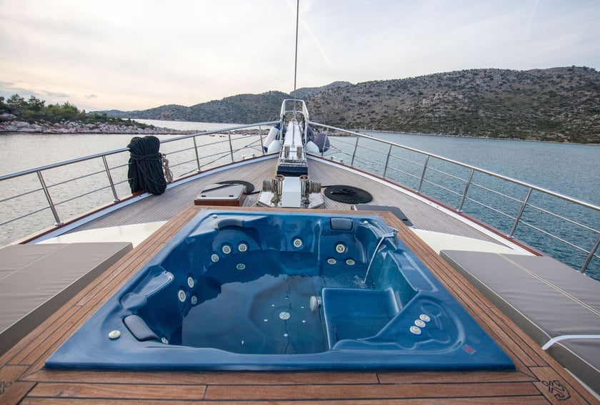 Marmaris Gulet 10 cabin 20 berths 20 guests 40 m Listing Number: #9283 3