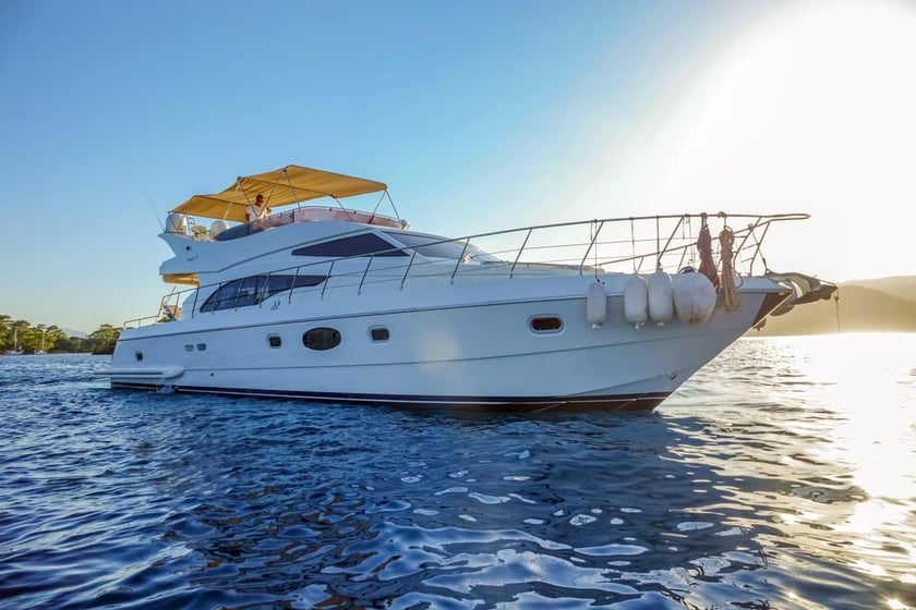 Fethiye Motor Yacht 3 cabin 6 berths 6 guests 20 m Listing Number: #9347