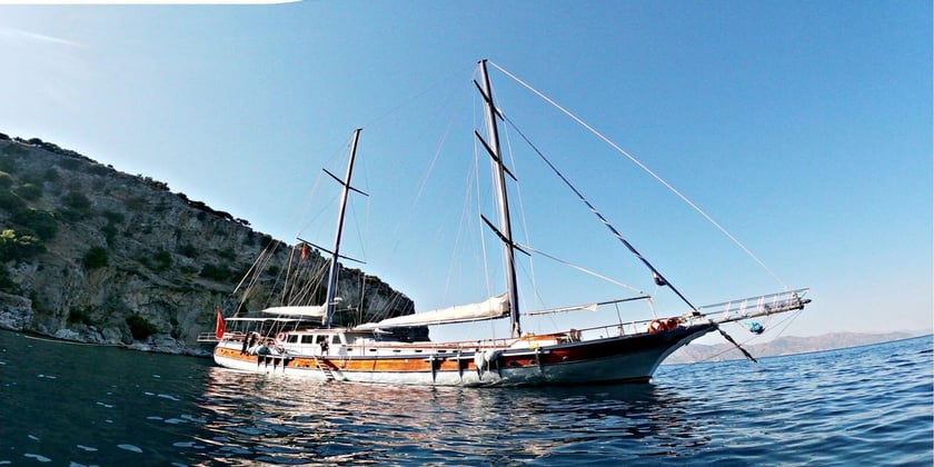 Marmaris Gulet 7 cabin 16 berths 16 guests 32.5 m Listing Number: #9384 3