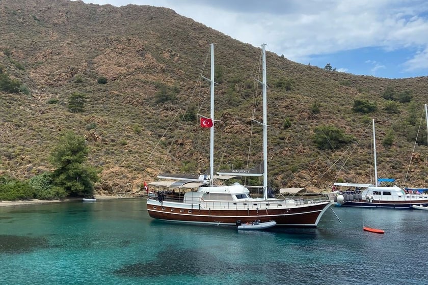 Bozburun Gulet 5 cabin 10 berths 10 guests 24 m Listing Number: #9387 2