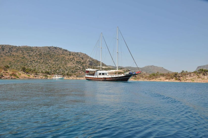 Bozburun Gulet 5 cabin 10 berths 10 guests 21 m Listing Number: #9390 3