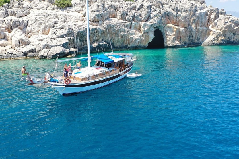 Demre Gulet 4 cabin 8 berths 8 guests 17 m Listing Number: #9393 5