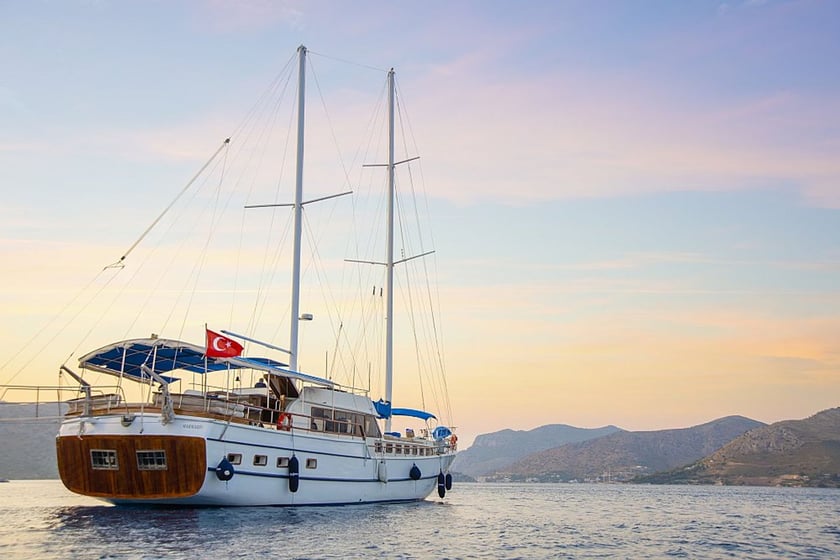 Marmaris Gulet 7 cabin 14 berths 14 guests 24 m Listing Number: #9408 4