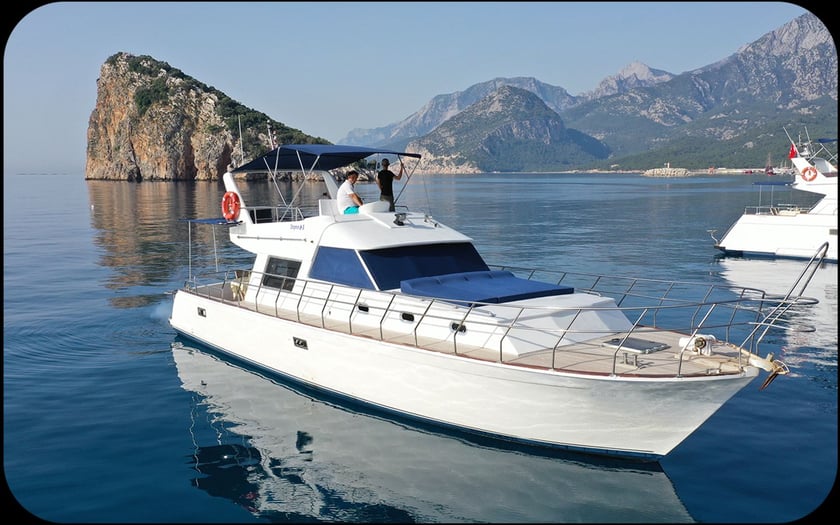 Antalya Motor Yacht 2 cabin 3 berths 3 guests 16 m Listing Number: #9421