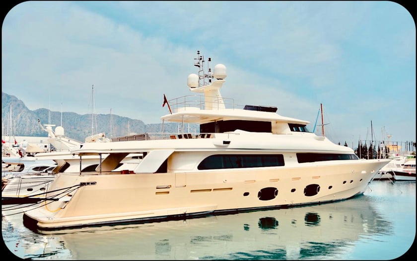 Antalya Motor Yacht 3 cabin 6 berths 6 guests 26 m Listing Number: #9427