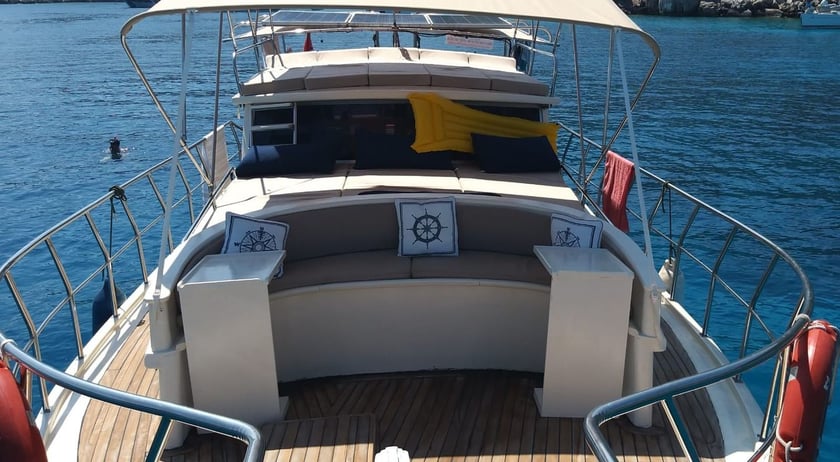 Bozburun Gulet 2 cabin 4 berths 4 guests 13.5 m Listing Number: #9431 5