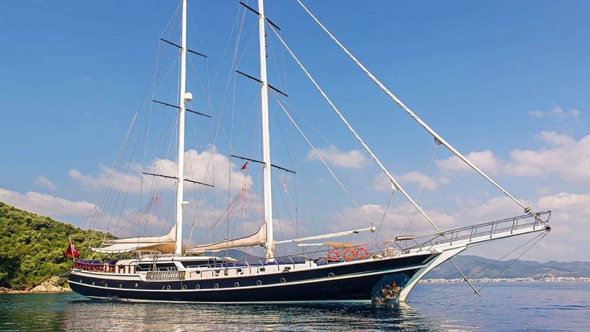 Marmaris Gulet 6 cabin 12 berths 12 guests 36 m Listing Number: #9481 4