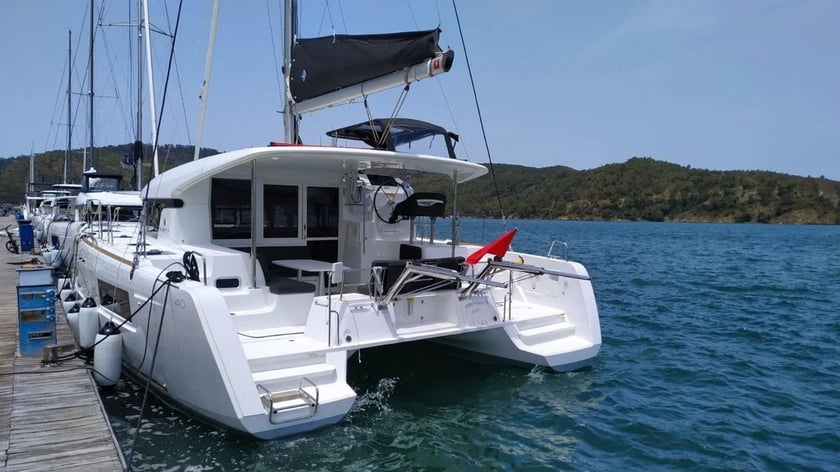 Fethiye Catamaran Cabine 4  8  slaapplaatsen 8  gasten 40 ft Lijstnummer: #9483 3