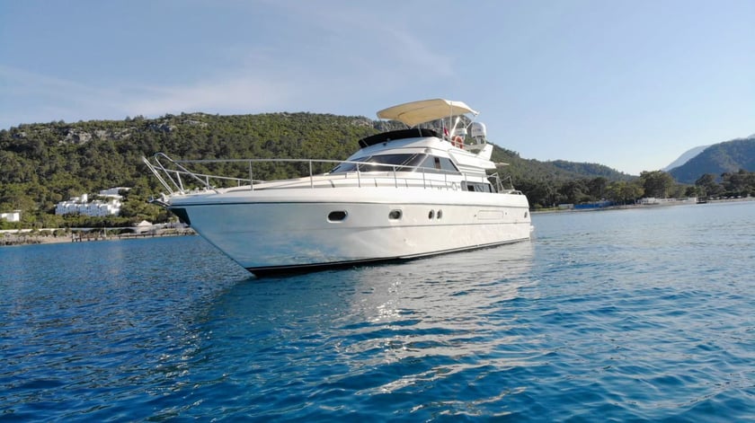 Kemer Yacht a motore cabina 2  cuccette 4  4  ospiti 15 m Numero dell'inserzione: #9532 4