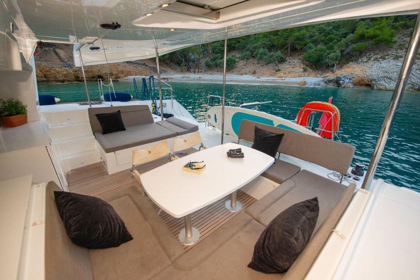 Fethiye Catamaran 4 cabin 8 berths 10 guests 45 ft Listing Number: #9569 5