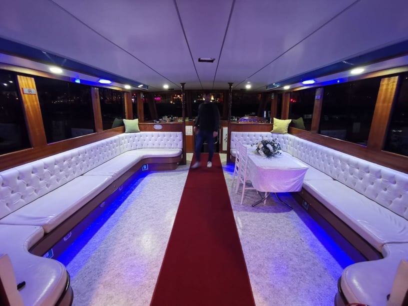 Eminonu Motoryacht 2 Kabine  35 Gäste 15 m Nummer des Inserats: #9570 4