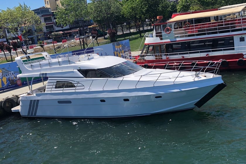 Halic Motoryacht 2 Kabine  12 Gäste 15 m Nummer des Inserats: #9576