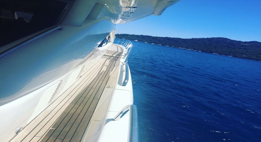 Göcek Yacht a motore cabina 3  cuccette 6  6  ospiti 24.5 m Numero dell'inserzione: #9578 3