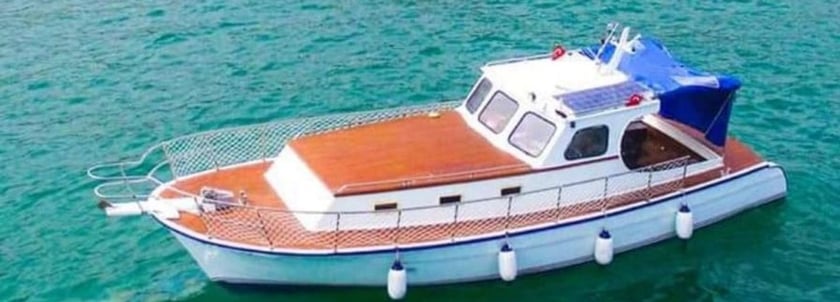 Izmir Yacht à moteur Cabine 1  Couchettes 3  Invités 10  11 m Numéro de l'annonce: #9602 3