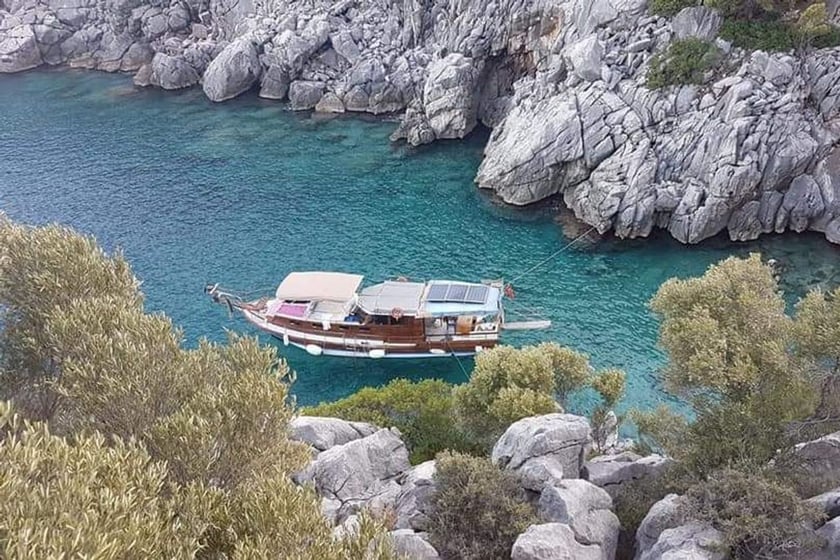 Marmaris Gulet 2 cabin 4 berths 4 guests 15 m Listing Number: #9662 2
